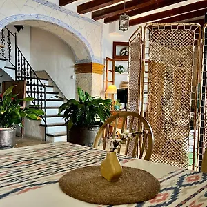 https://can-busquets-hotel-de-interior.balearic-islands.net